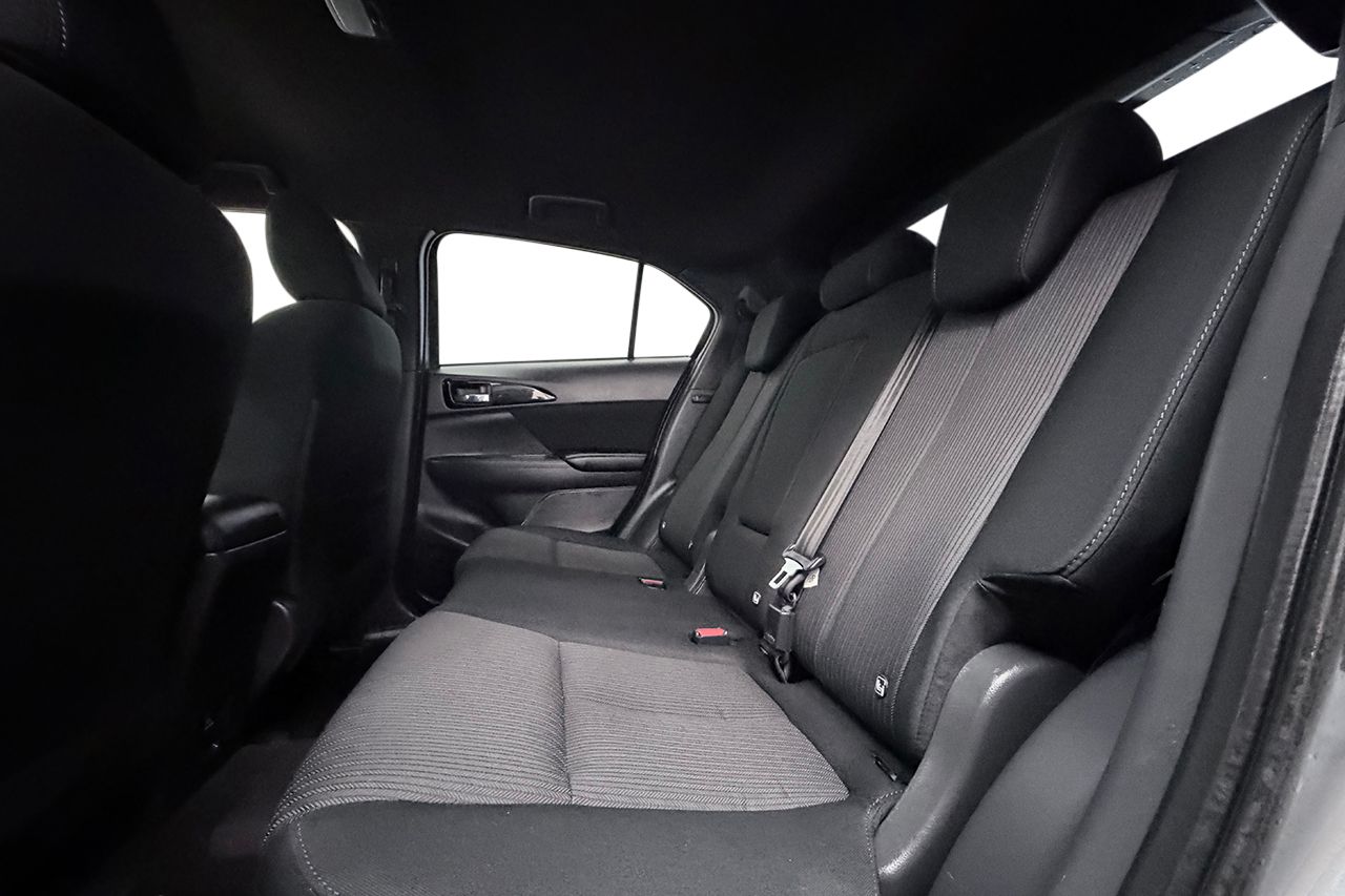 Mitsubishi Eclipse Cross Plug-In Hybrid 2.4 AWD Backkamera Körfilsassistans Keyless Moms/Leasing 188hk – bild 12 av 27
