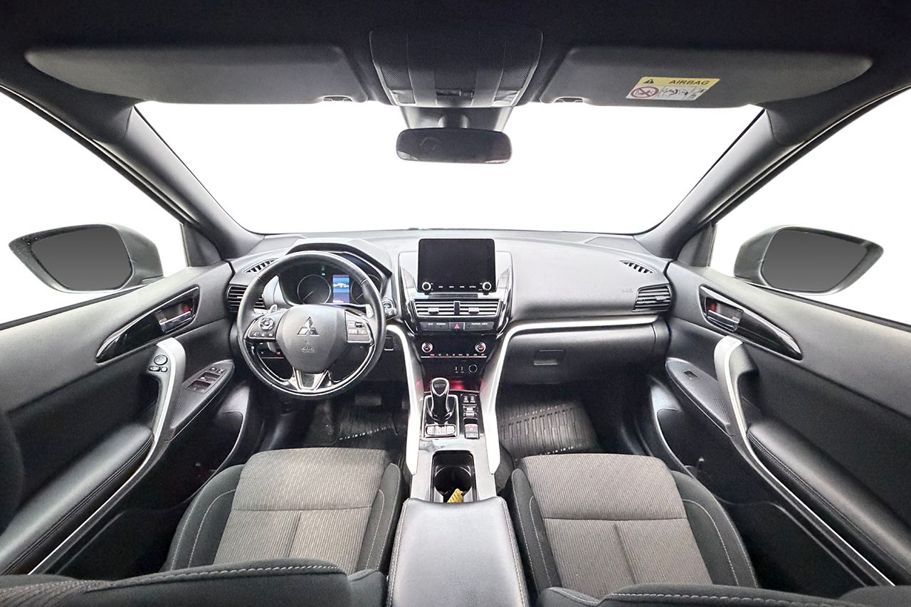 Mitsubishi Eclipse Cross Plug-In Hybrid 2.4 AWD Backkamera Körfilsassistans Keyless Moms/Leasing 188hk – bild 13 av 27
