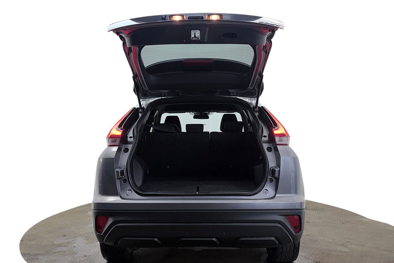 Mitsubishi Eclipse Cross Plug-In Hybrid 2.4 AWD Backkamera Körfilsassistans Keyless Moms/Leasing 188hk – bild 7 av 27