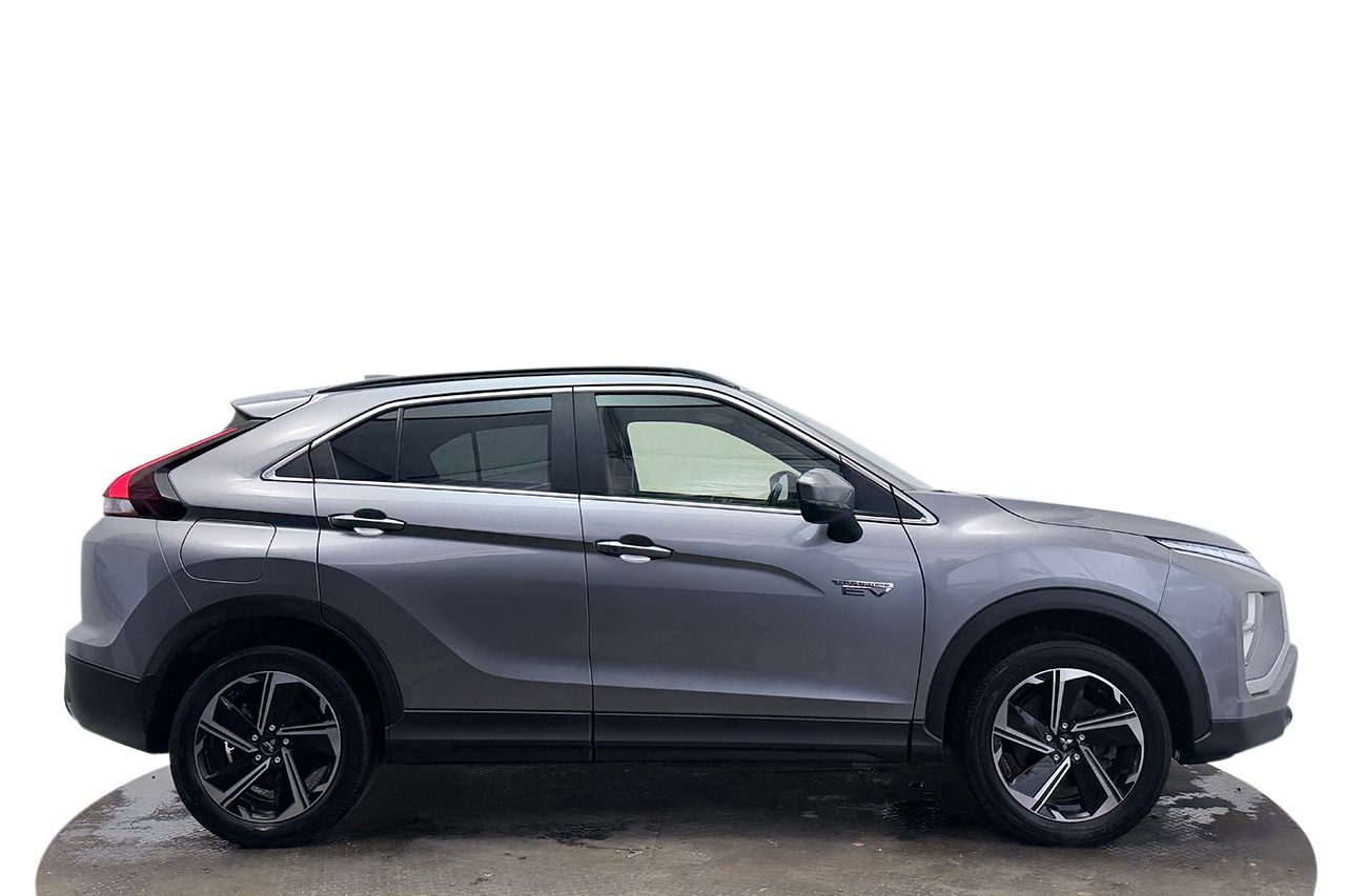 Mitsubishi Eclipse Cross Plug-In Hybrid 2.4 AWD Backkamera Körfilsassistans Keyless Moms/Leasing 188hk – bild 4 av 27