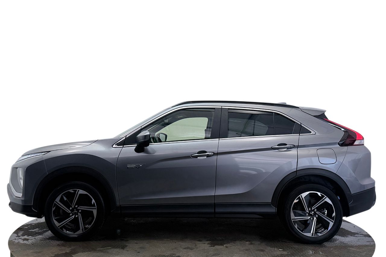 Mitsubishi Eclipse Cross Plug-In Hybrid 2.4 AWD Backkamera Körfilsassistans Keyless Moms/Leasing 188hk – bild 9 av 27