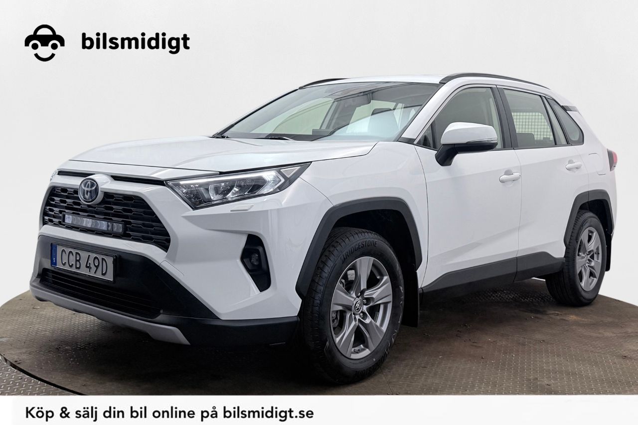 Toyota RAV4 Hybrid AWD Automat Backkamera P-Sensorer Värmare LED-ramp Moms/Leasing 222hk
