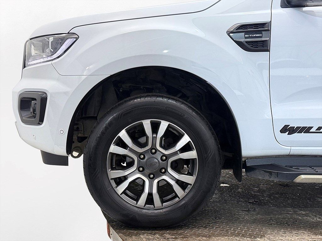 Ford Ranger Wildtrak 2.0 Bi-Turbo 4x4 Dragkrok Alpha Navigation Värmare Delläder Moms/Leasing 213hk – bild 13 av 29