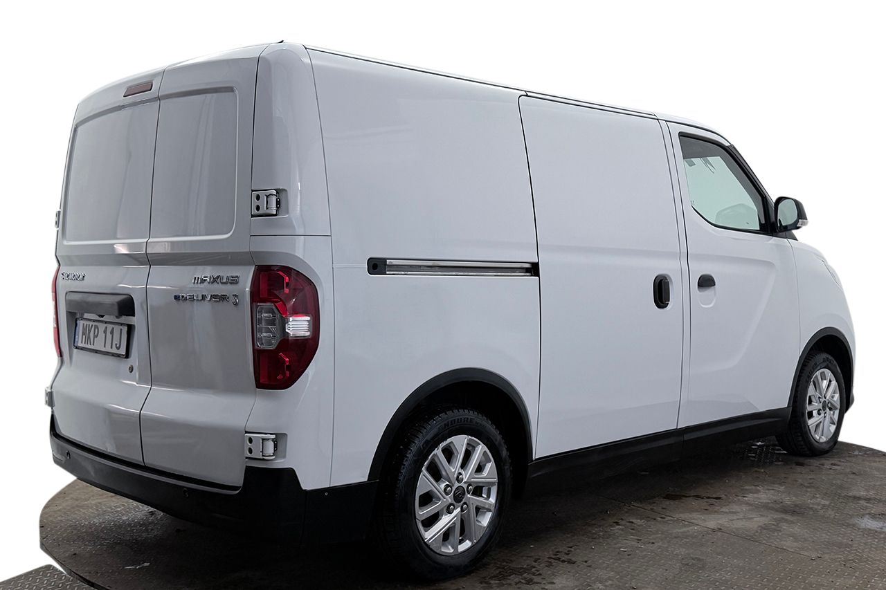 Maxus e-Deliver 3 52.5 kWh L1H1 CCS CarPlay P-Sensorer Backkamera Moms/Leasing 122hk – bild 6 av 25