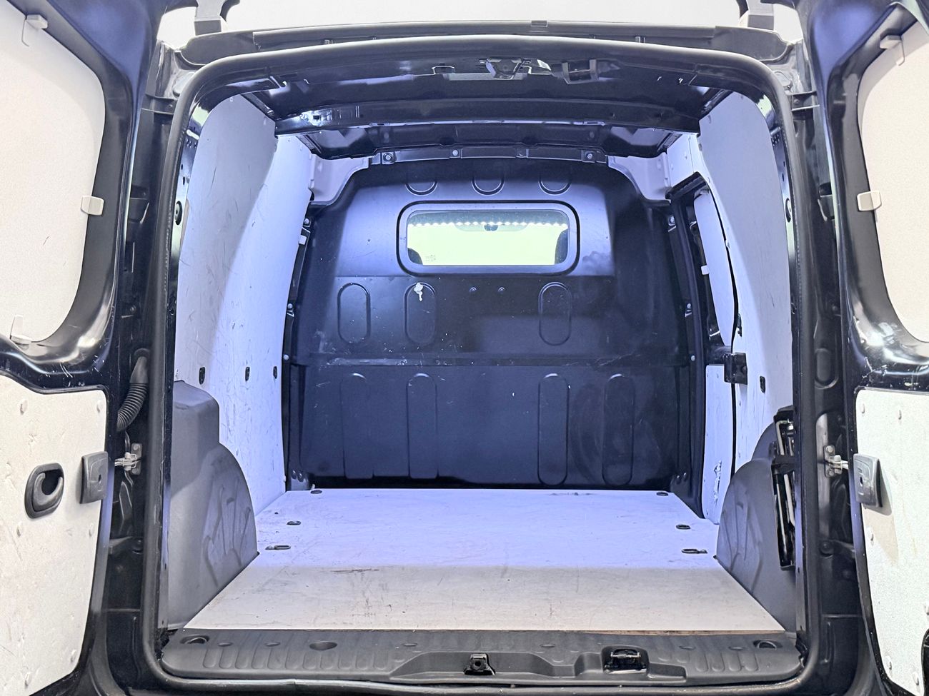Renault Kangoo Express Maxi 1.5 dCi Dragkrok Värmare Backkamera P-Sensorer Moms/Leasing 115hk – bild 11 av 25