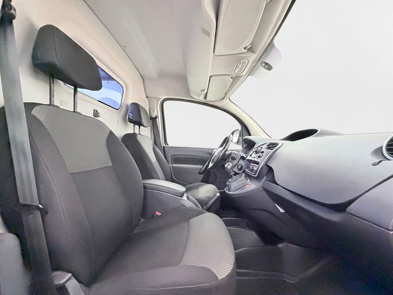 Renault Kangoo Express Maxi 1.5 dCi Dragkrok Värmare Backkamera P-Sensorer Moms/Leasing 115hk – bild 15 av 25