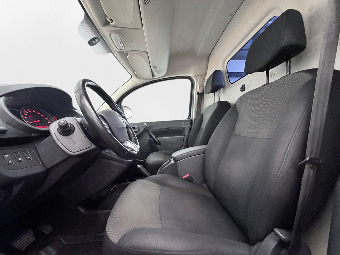 Renault Kangoo Express Maxi 1.5 dCi Dragkrok Värmare Backkamera P-Sensorer Moms/Leasing 115hk – bild 12 av 25