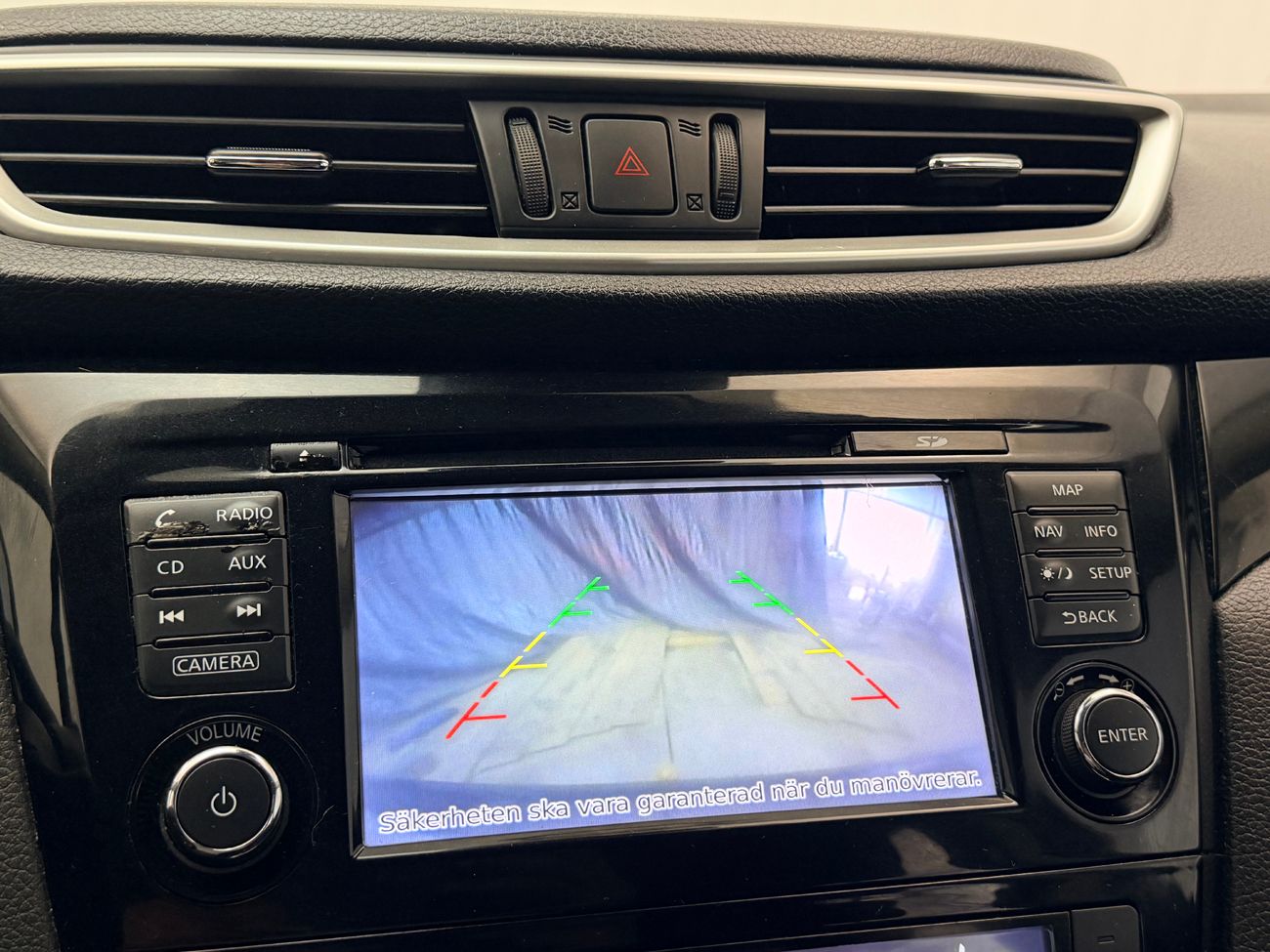 Nissan Qashqai 1.6 dCi Automat Acenta Dragkrok Navigation Backkamera P-Sensorer Kamkedja 130hk – bild 21 av 27