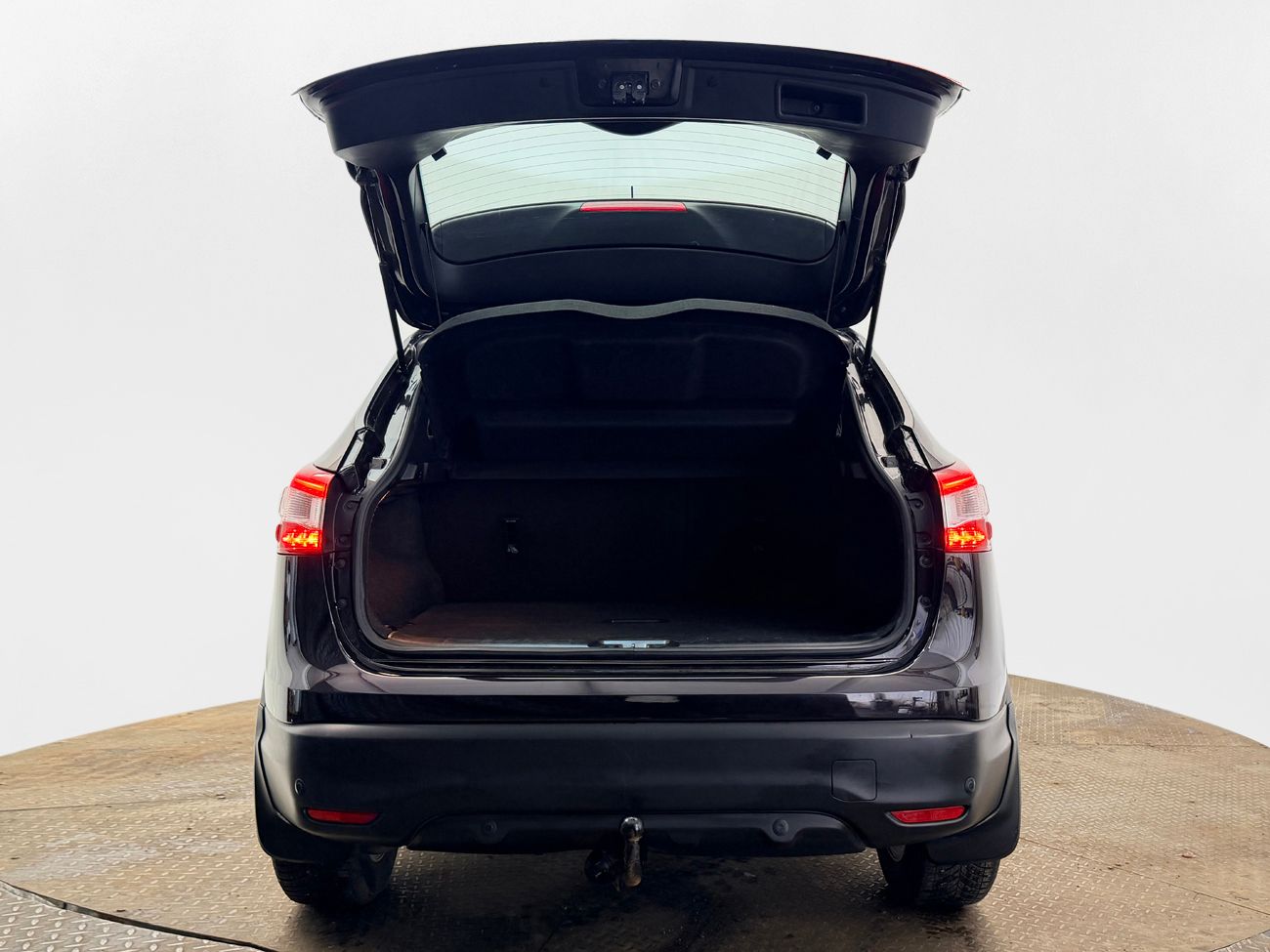 Nissan Qashqai 1.6 dCi Automat Acenta Dragkrok Navigation Backkamera P-Sensorer Kamkedja 130hk – bild 7 av 27