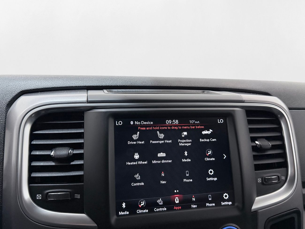 Dodge RAM 1500 Classic Crew Cab 5.7 V8 HEMI 4x4 Dragkrok Navigation Backkamera ALPINE Moms/Leasing 395hk – bild 25 av 30