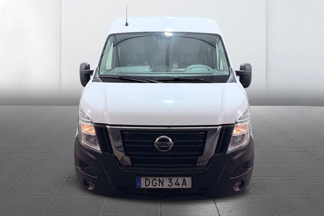 Nissan Interstar Skåpbil 3.5t 2.3 dCi L2H2 3-sits Dragkrok Värmare Backkamera P-Sensorer Blåtand Moms/Leasing 150hk – bild 2 av 20