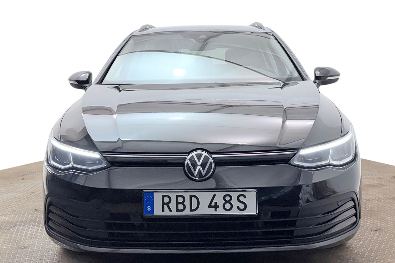 Volkswagen Golf Sportscombi 1.5 eTSI Automat Dragkrok Värmare Backkamera P-Sensorer Moms/Leasing 150hk – bild 2 av 35