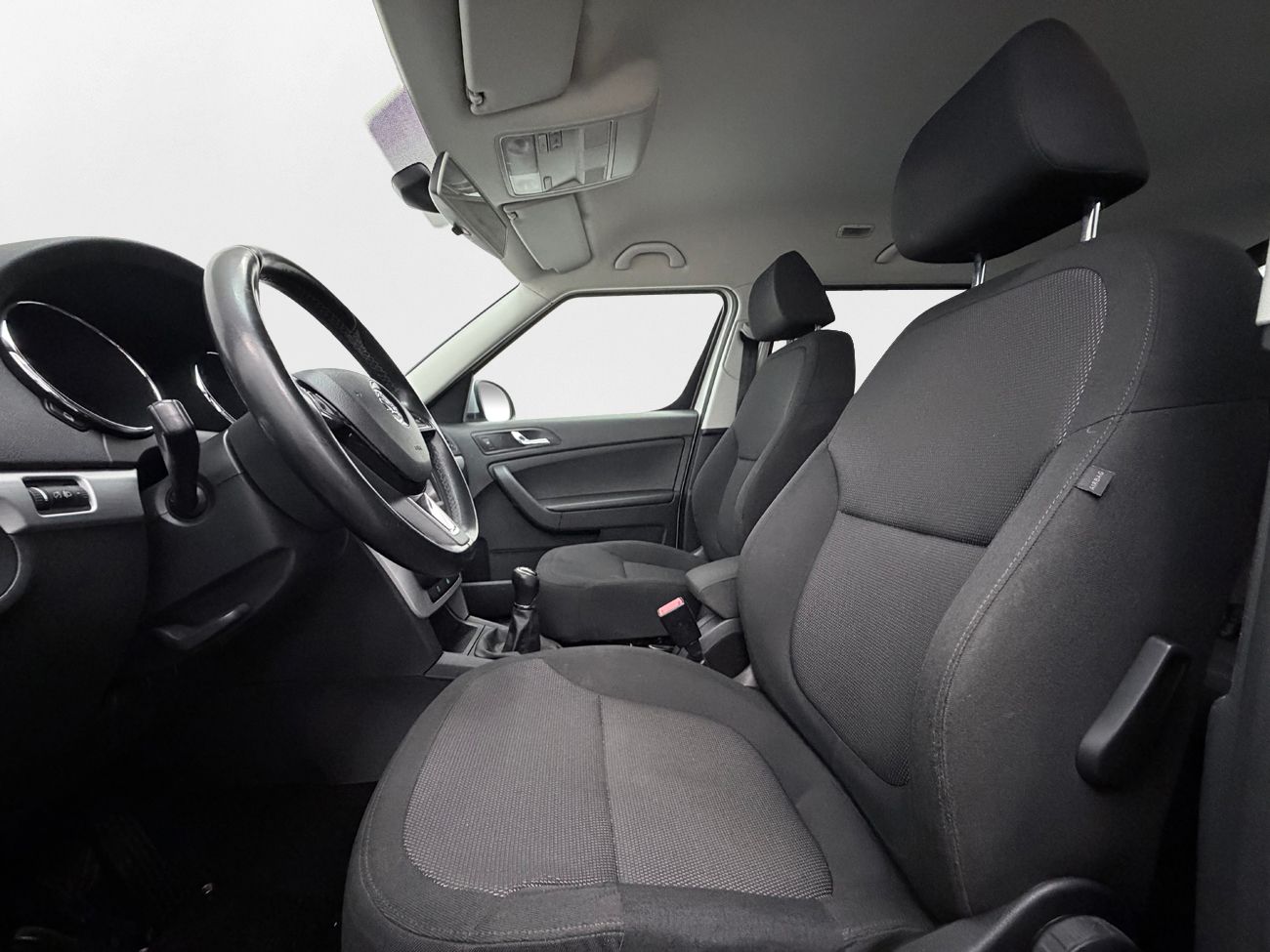 Škoda Yeti Outdoor 2.0 TDI 4x4 Dragkrok P-Sensorer Motor- och Kupévärmaruttag 110hk – bild 11 av 26