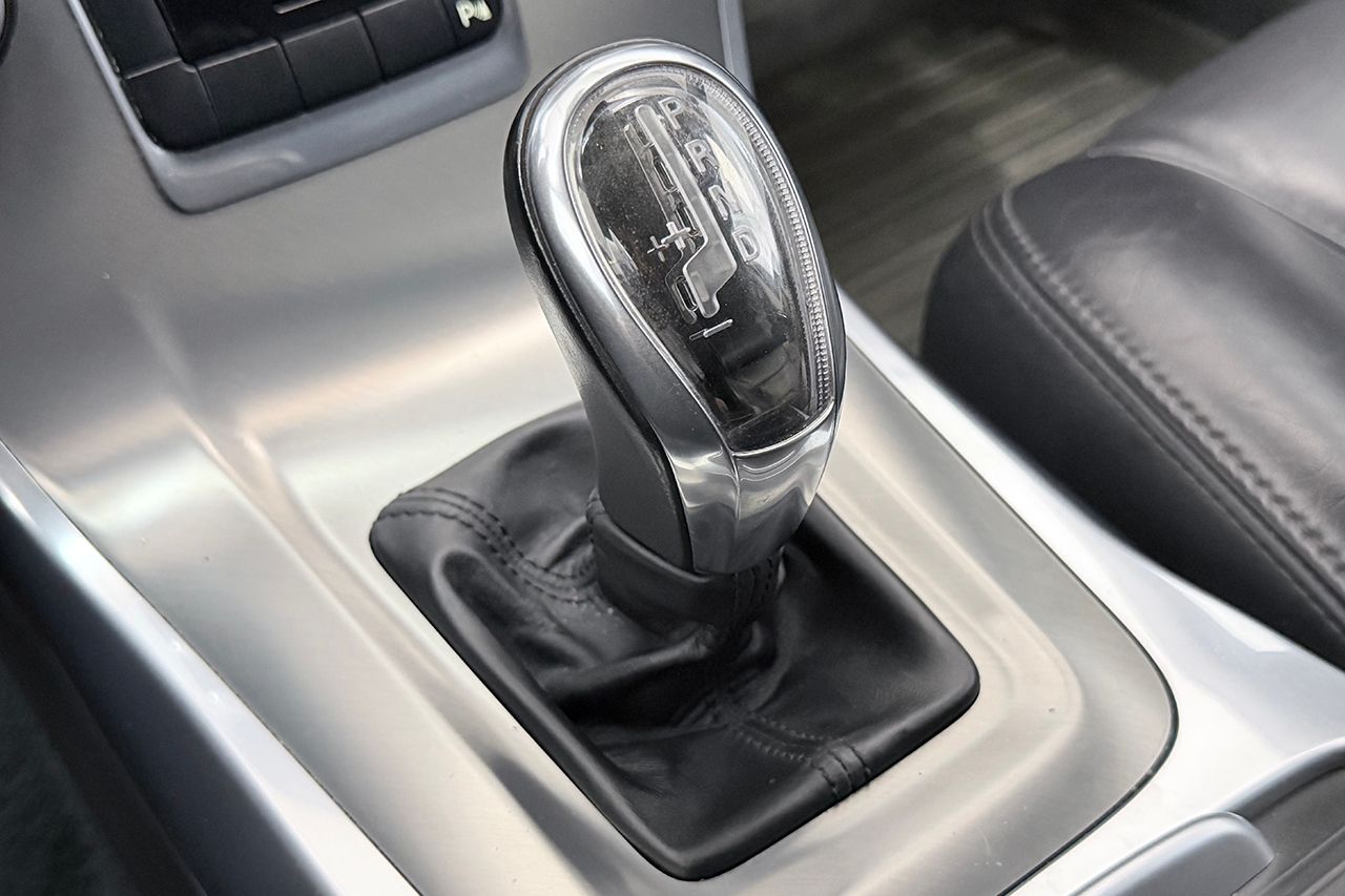 Volvo V70 D4 AWD Momentum Automat Dragkrok Läder Värmare P-Sensorer 163hk – bild 17 av 21
