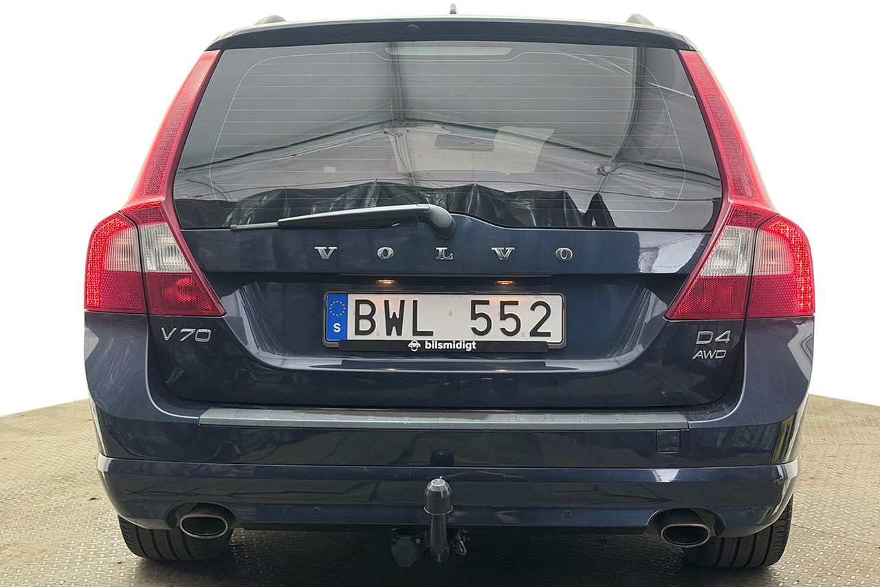 Volvo V70 D4 AWD Momentum Automat Dragkrok Läder Värmare P-Sensorer 163hk – bild 4 av 21