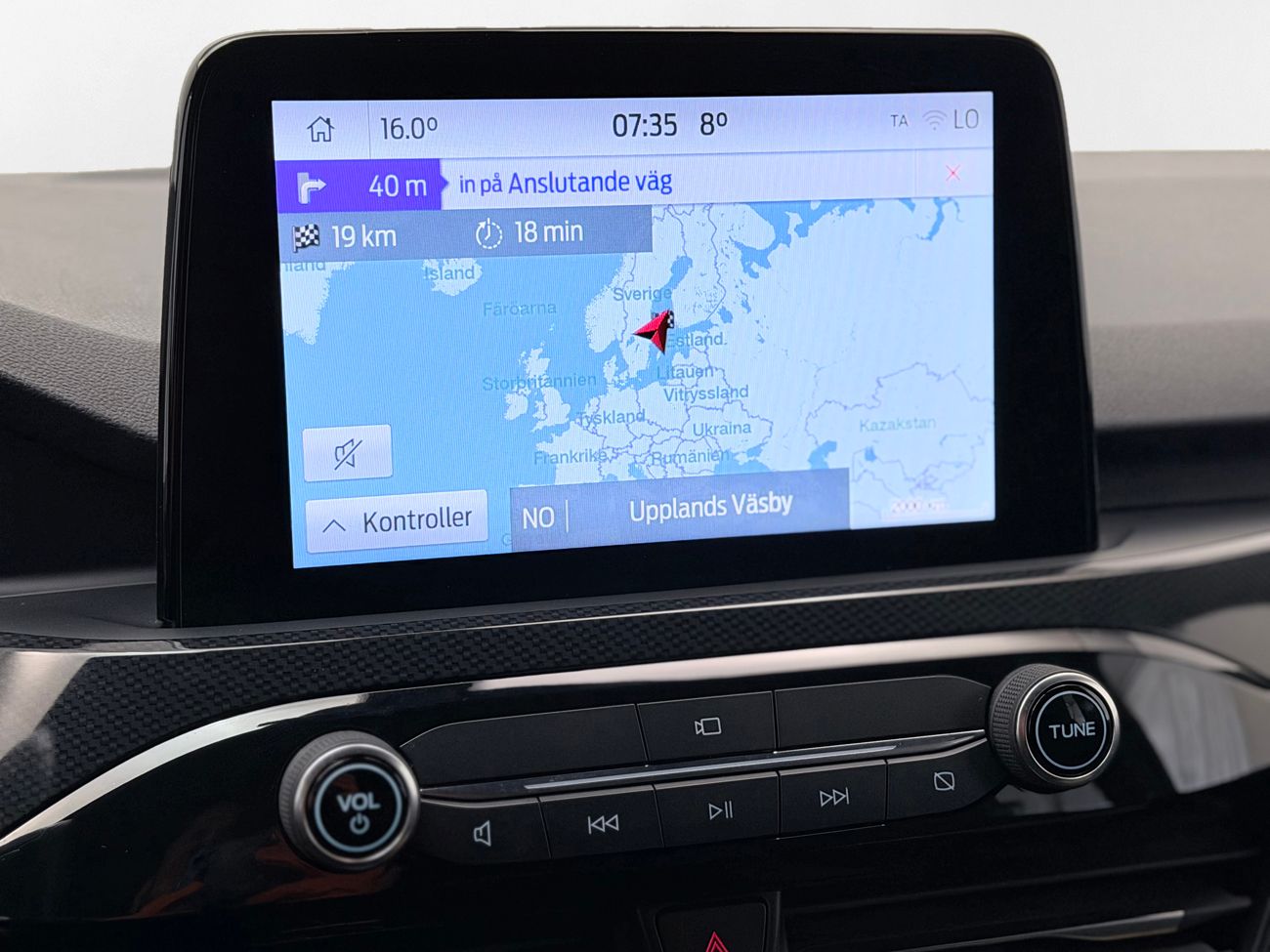 Ford Kuga Plug-In ST-Line Dragkrok Delläder B&O Head-Up Navigation Backkamera Cockpit Moms/Leasing 225hk – bild 22 av 35