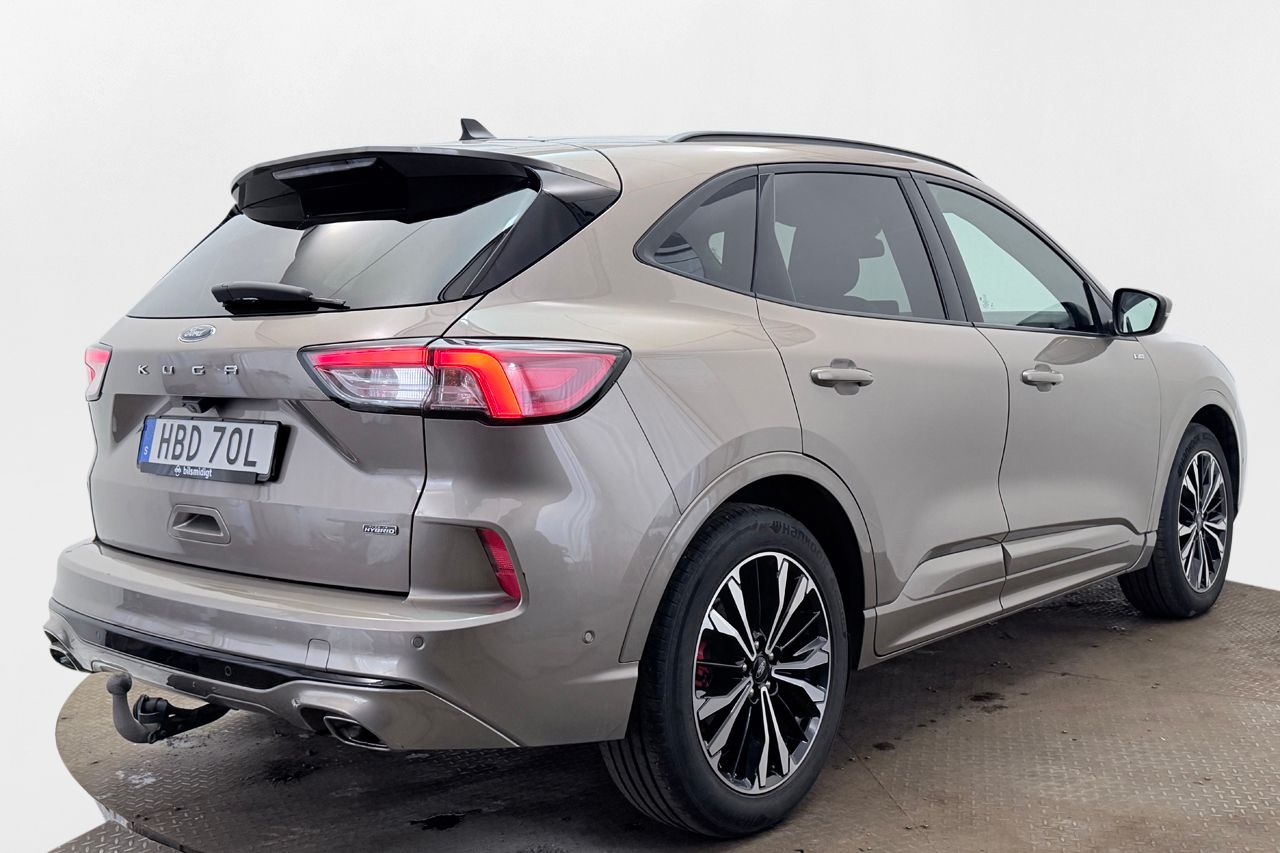 Ford Kuga Plug-In ST-Line Dragkrok Delläder B&O Head-Up Navigation Backkamera Cockpit Moms/Leasing 225hk – bild 5 av 35