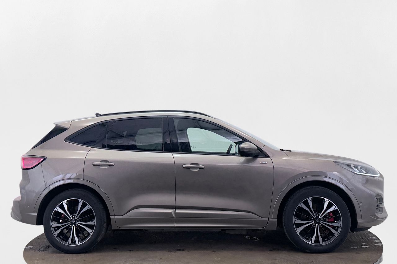 Ford Kuga Plug-In ST-Line Dragkrok Delläder B&O Head-Up Navigation Backkamera Cockpit Moms/Leasing 225hk – bild 4 av 35