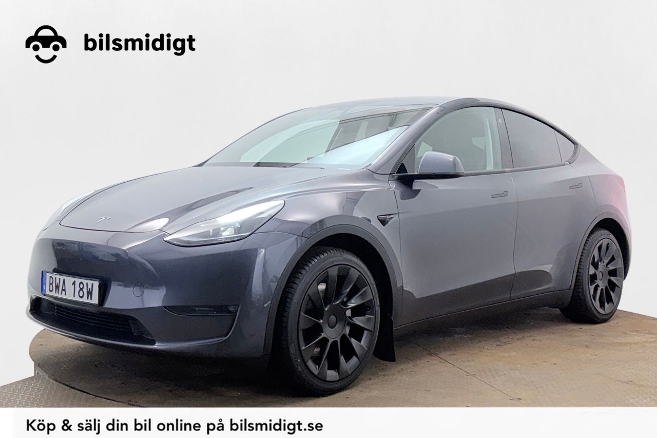 Tesla Model Y Long Range AWD Panorama Läder Värmepump Premiumljud AutoPilot Moms/Leasing 514hk