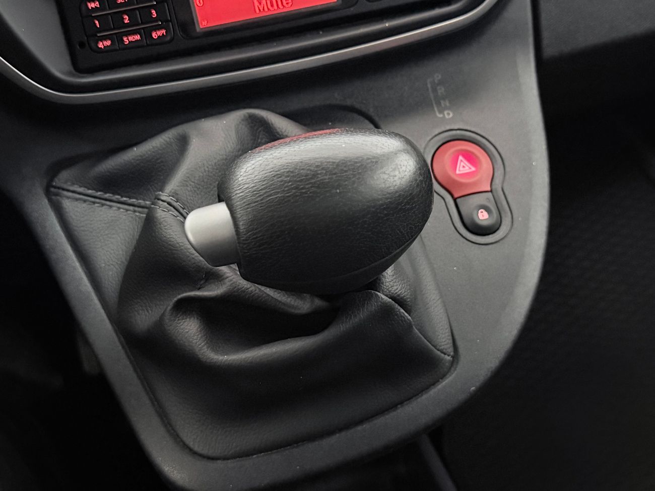 Renault Kangoo ZE 33 kWh Köpt Batteri Värmare MOMS 60hk – bild 21 av 23