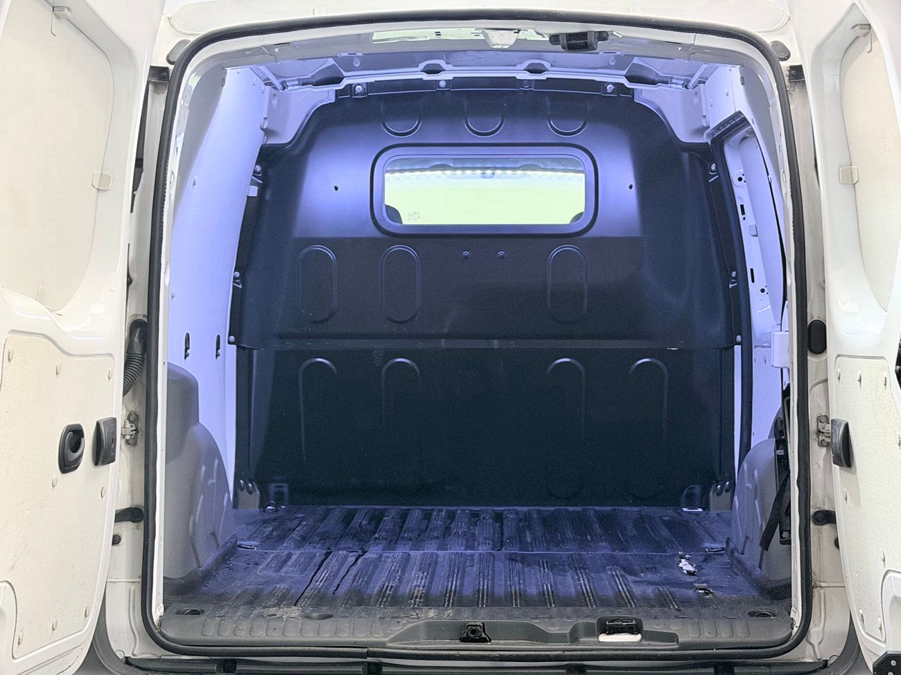 Renault Kangoo ZE 33 kWh Köpt Batteri Värmare MOMS 60hk – bild 13 av 23