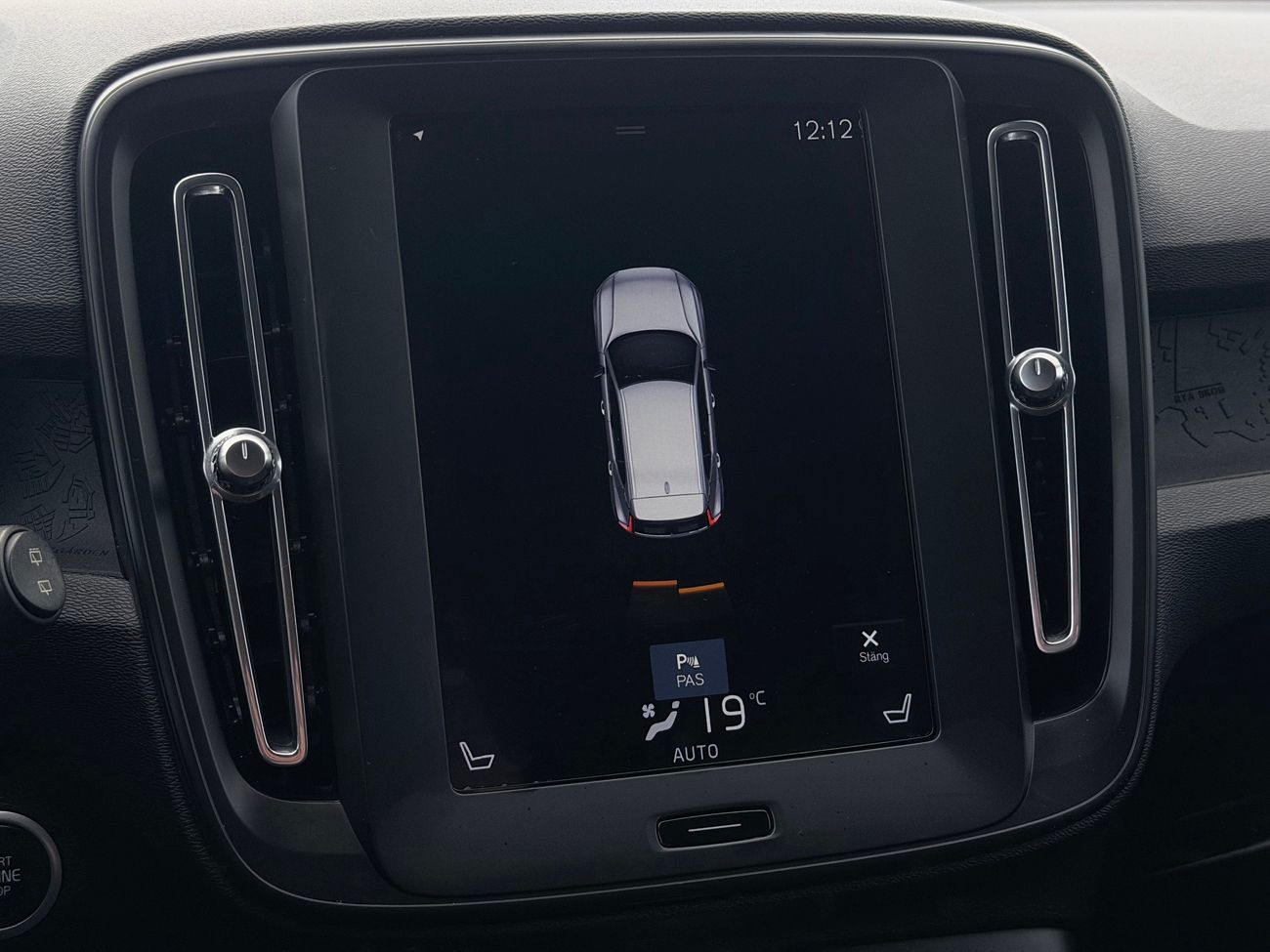 Volvo XC40 T3 Automat Delläder P-Sensorer Värmare Moms/Leasing 163hk – bild 16 av 23