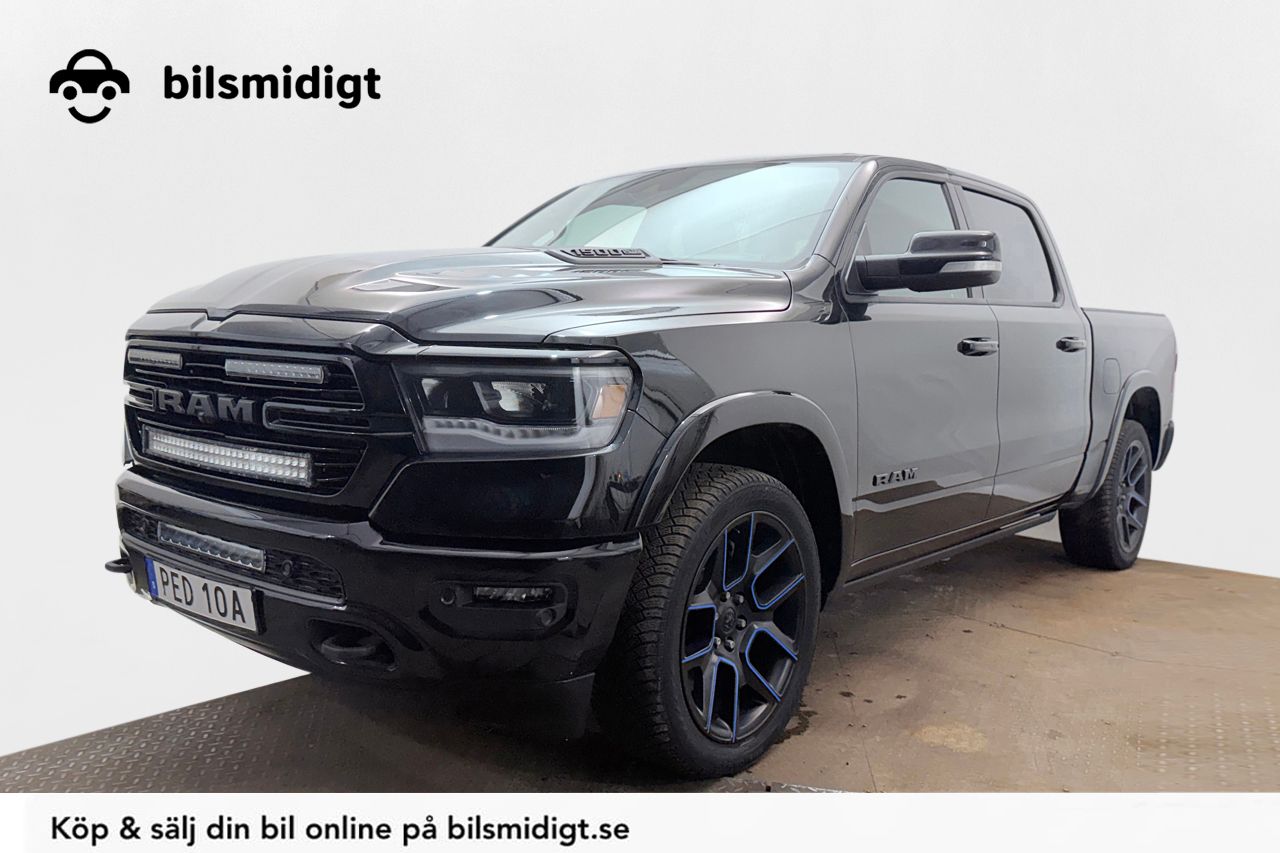 Dodge RAM 1500 Crew Cab 5.7 V8 HEMI Laramie NIGHT Panorama 360° Kameravy Navigation H/K Moms/Leasing 395hk