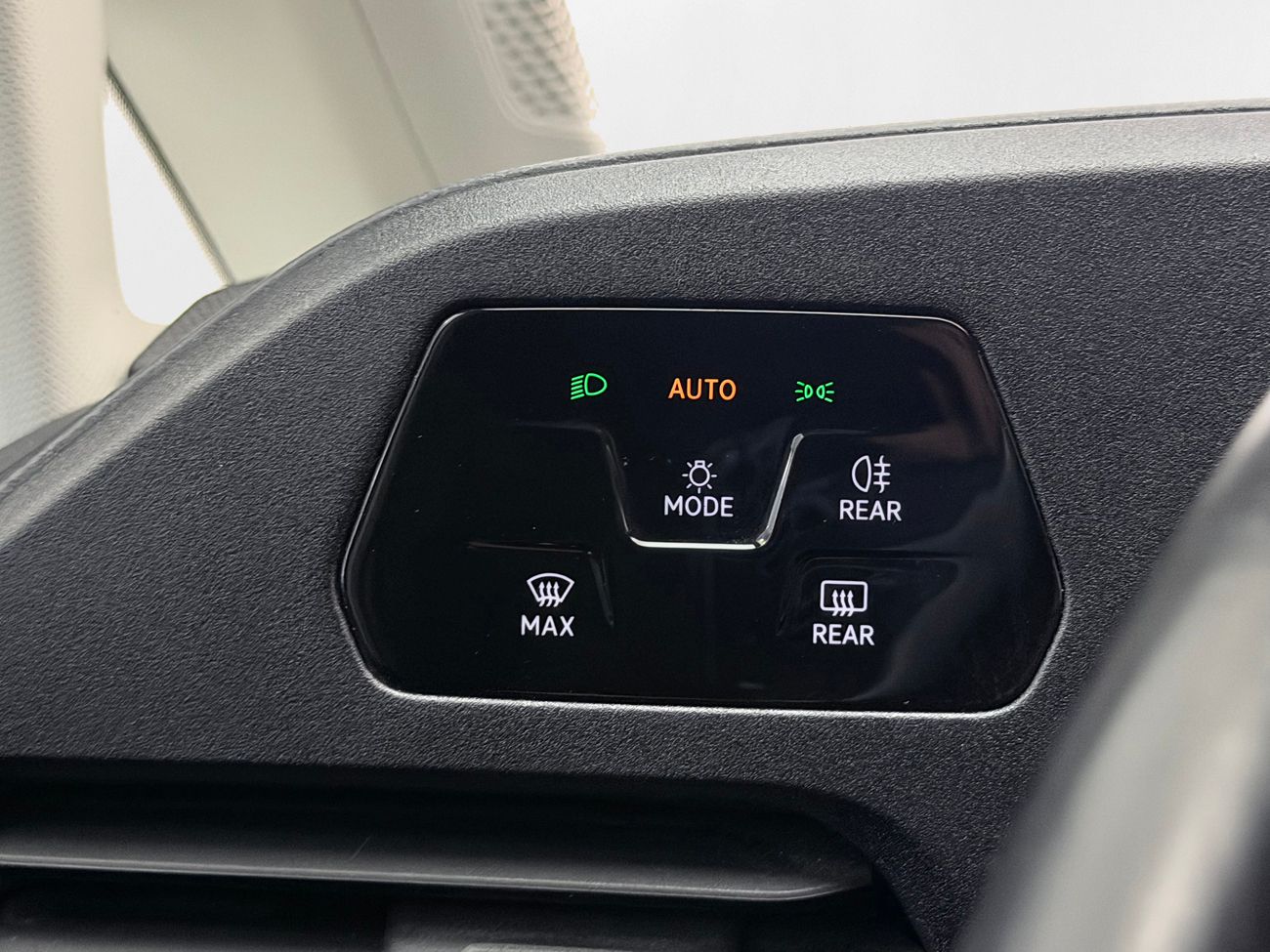 Volkswagen Caddy Cargo 2.0 TDI Automat Dragkrok Drivepaket Värmare ergoComfort Moms/Leasing 122hk – bild 23 av 25