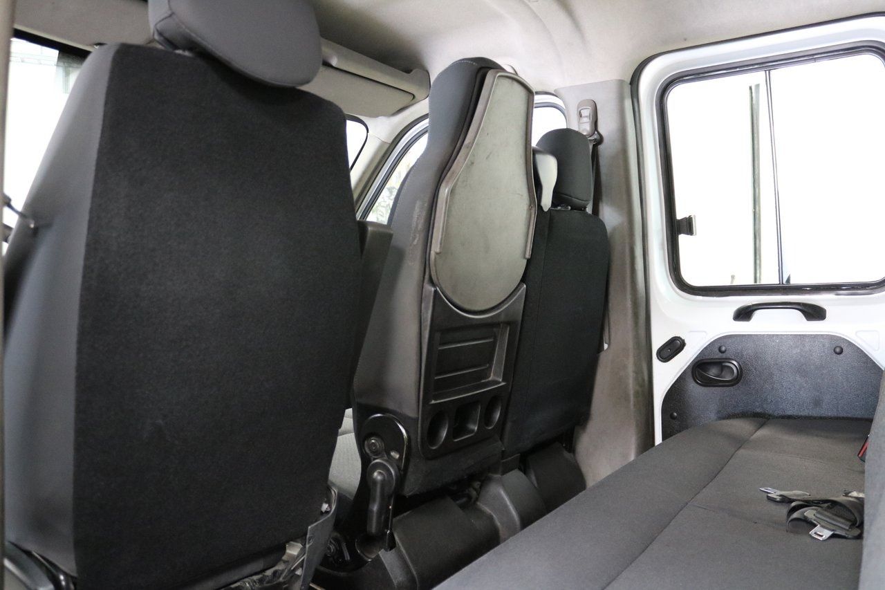 Renault Master Chassi Cab 3.5T 2.3 7-sits Kamkedja Navigation Värmare Moms/Leasing 180hk – bild 13 av 25
