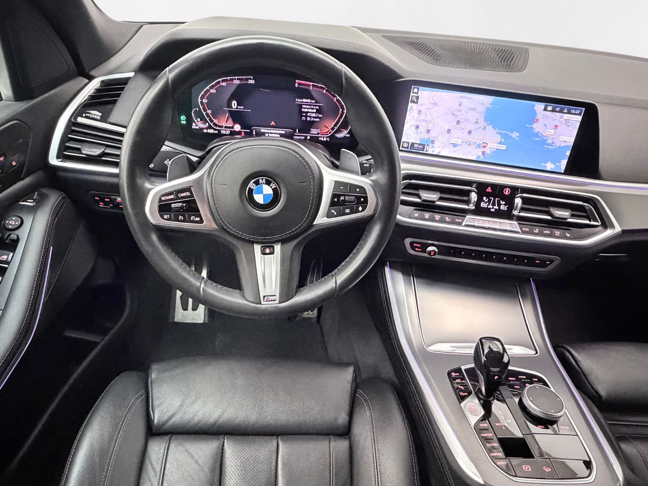 BMW X5 xDrive30d M Sport 360° Kameravy Navigation Cockpit Läder Värmare 265hk – bild 17 av 45