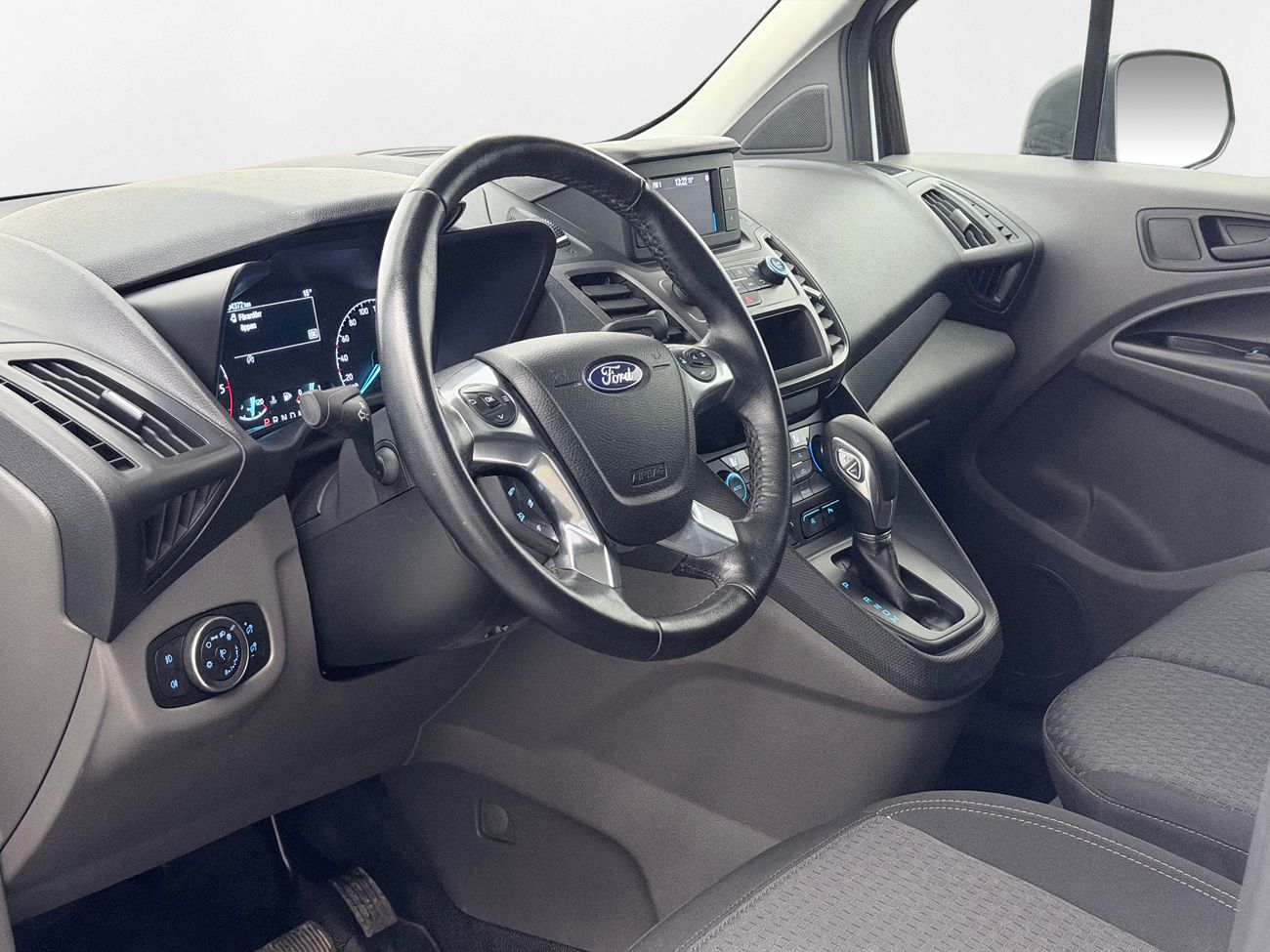 Ford Transit Connect 230 LWB 1.5 Dragkrok Verkstadsinredd Backkamera 3-sits Moms/Leasing 100hk – bild 13 av 22