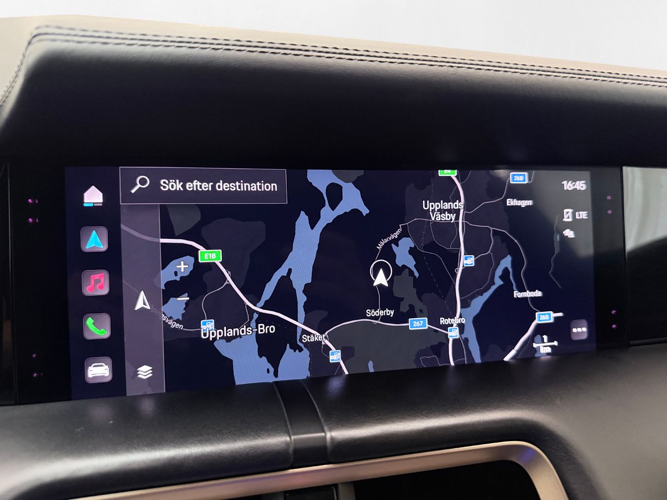 Porsche Taycan Turbo Direct Drive PASM Panorama BOSE® Sport-Chrono 360° PDLS+ Värmepump Moms/Leasing 625hk – bild 28 av 39