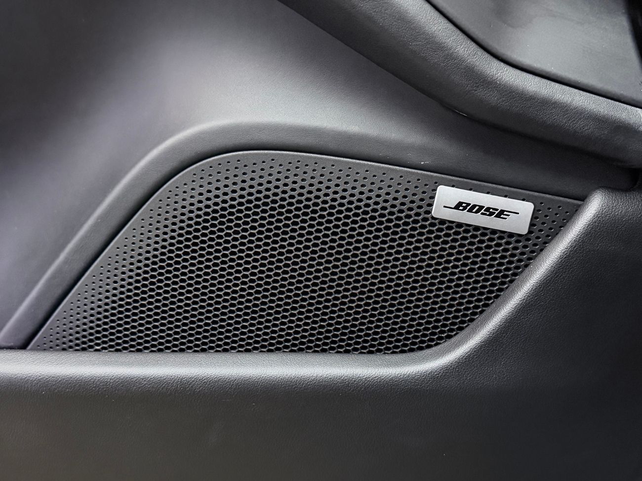 Porsche Taycan Turbo Direct Drive PASM Panorama BOSE® Sport-Chrono 360° PDLS+ Värmepump Moms/Leasing 625hk – bild 17 av 39