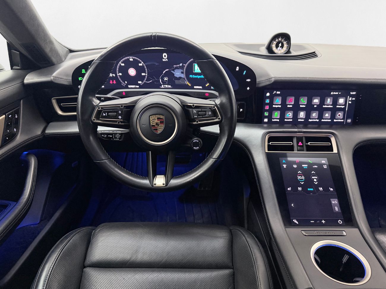 Porsche Taycan Turbo Direct Drive PASM Panorama BOSE® Sport-Chrono 360° PDLS+ Värmepump Moms/Leasing 625hk – bild 21 av 39