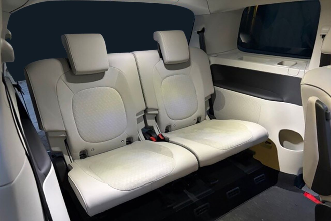 Volkswagen ID. Buzz LWB 91 kWh Style Plus Pro 6-sits Dragkrok Navigation Adaptiv Farthållare Moms/Leasing 286hk – bild 17 av 40