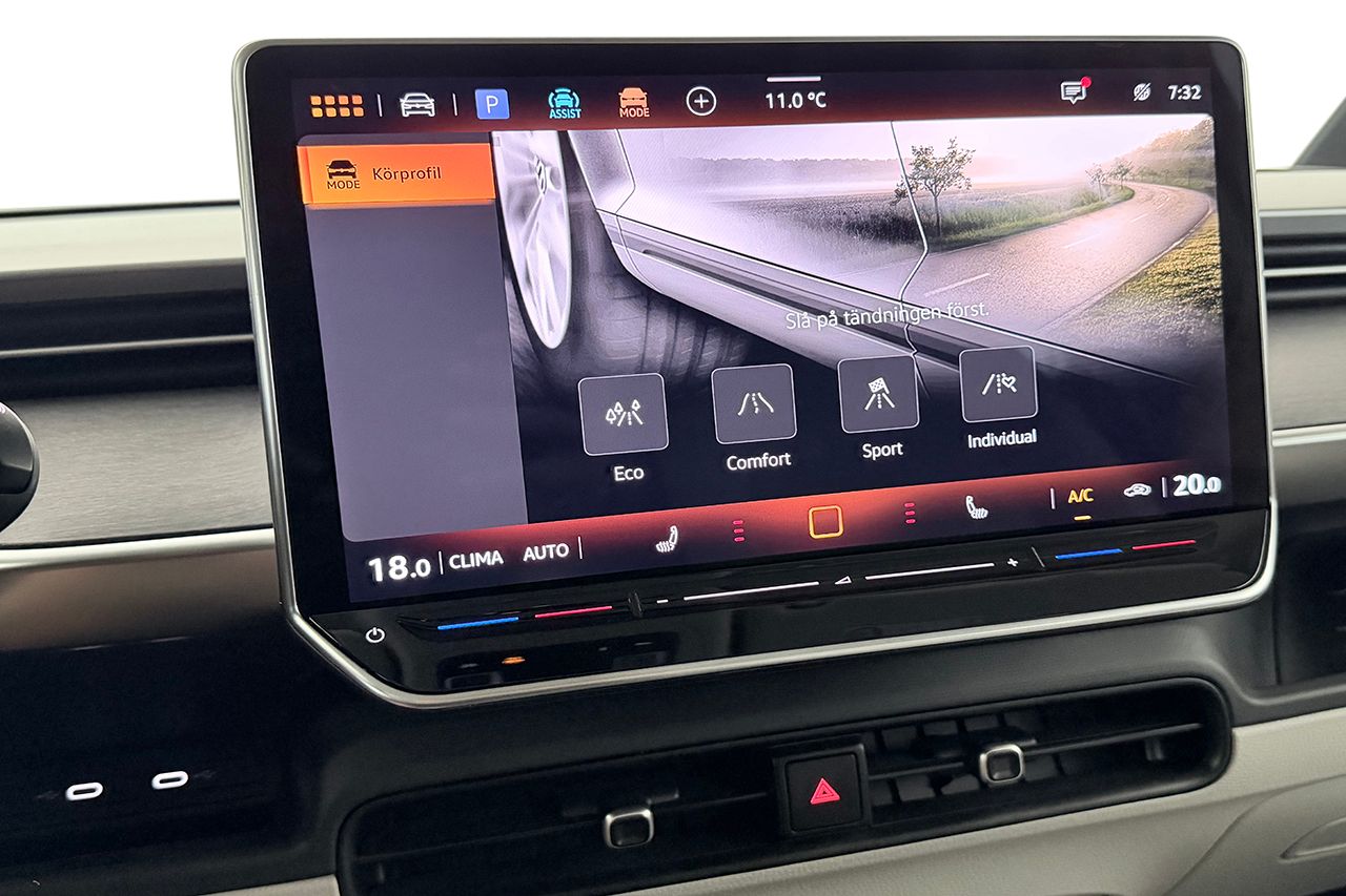 Volkswagen ID. Buzz LWB 91 kWh Style Plus Pro 6-sits Dragkrok Navigation Adaptiv Farthållare Moms/Leasing 286hk – bild 31 av 40