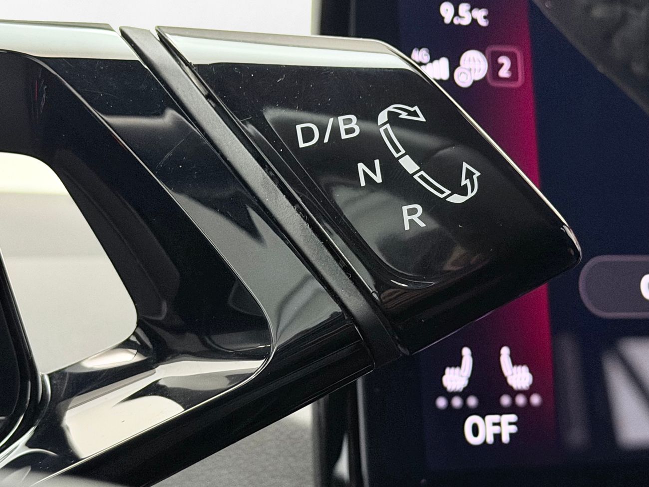 Volkswagen ID.3 Pro Performance Komfortpaket Navigation Rattvärme Moms/Leasing 204hk – bild 19 av 32