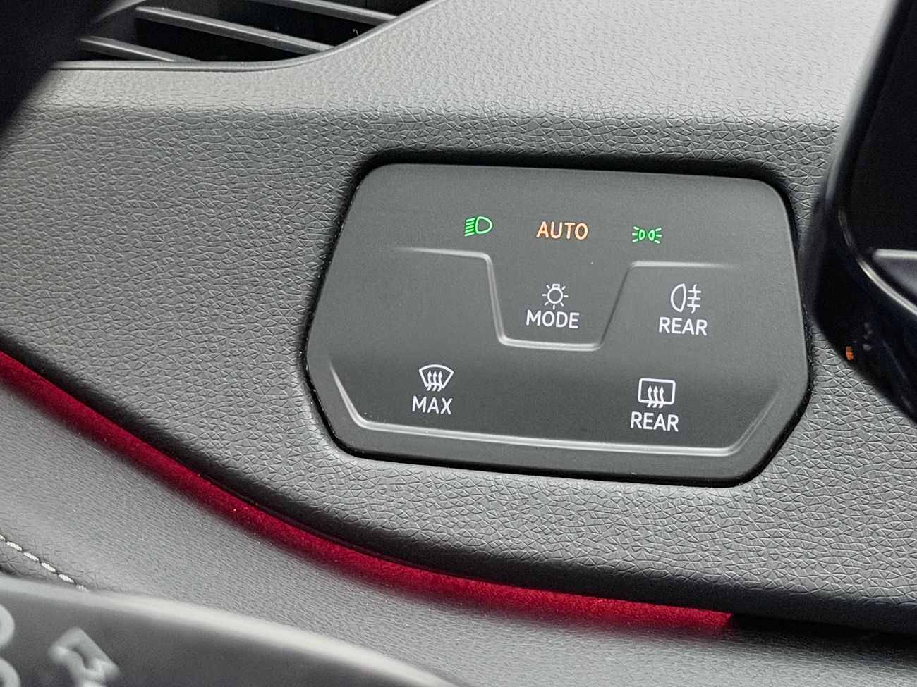 Volkswagen ID.3 Pro Performance Komfortpaket Navigation Rattvärme Moms/Leasing 204hk – bild 29 av 32