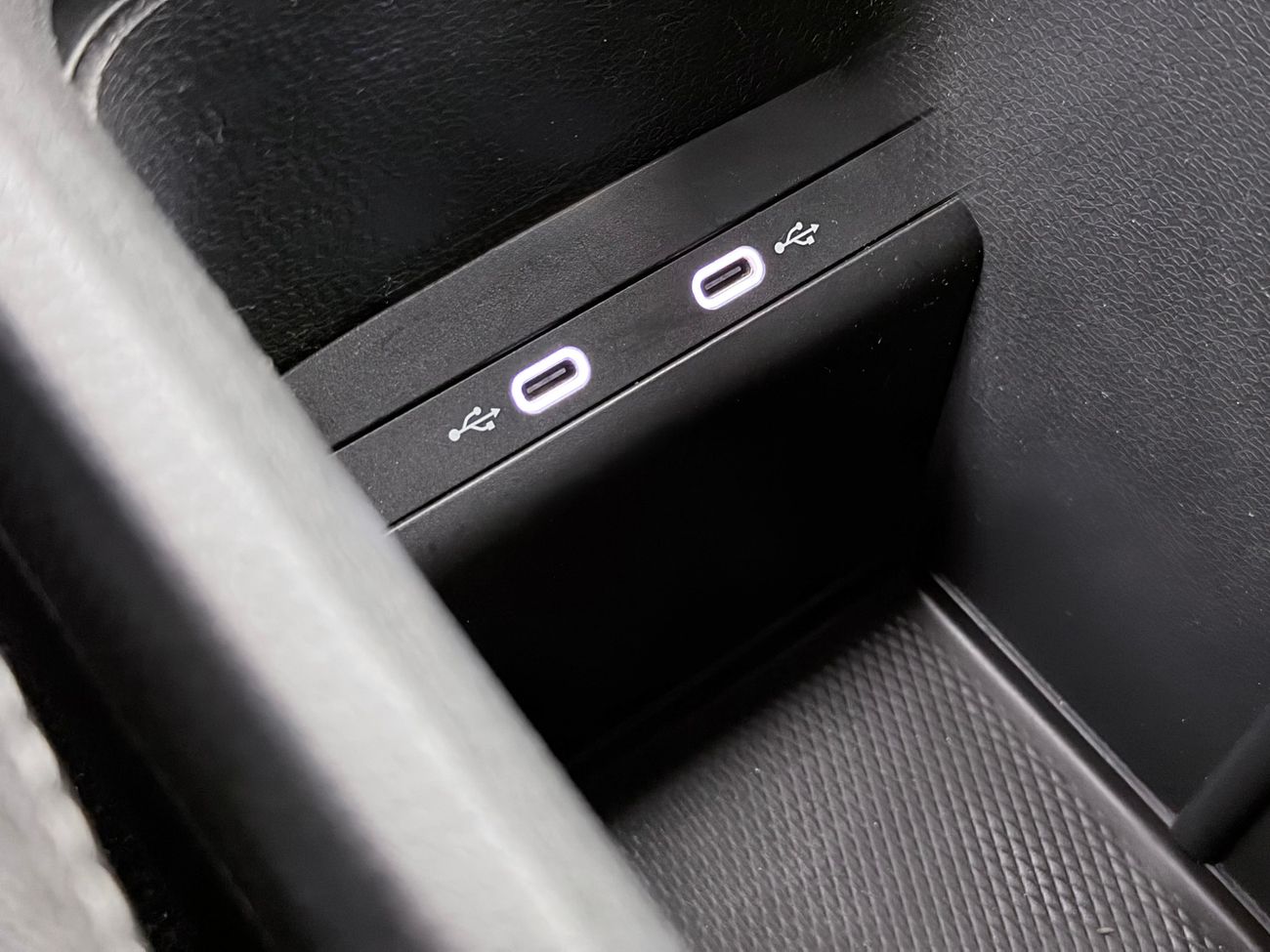 Volkswagen ID.3 Pro Performance Komfortpaket Navigation Rattvärme Moms/Leasing 204hk – bild 28 av 32