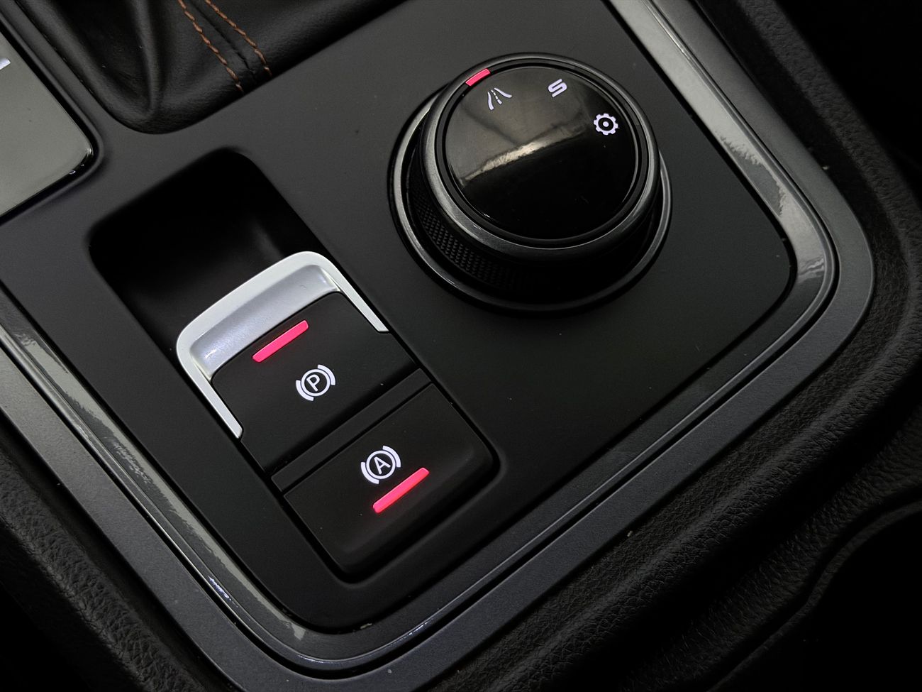 CUPRA Ateca 1.5 TSI Automat Dragkrok Delläder Backkamera Navigation App-Connect BeatsAudio™ Moms/Leasing 150hk – bild 27 av 32