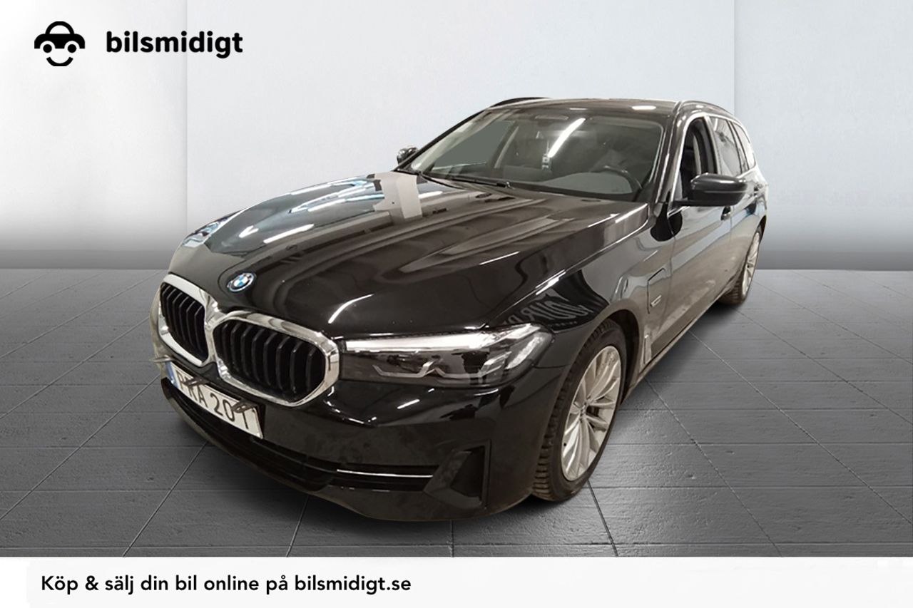 BMW 530e xDrive Touring Drag Läder Sportstolar Live Cockpit Pro 292hk