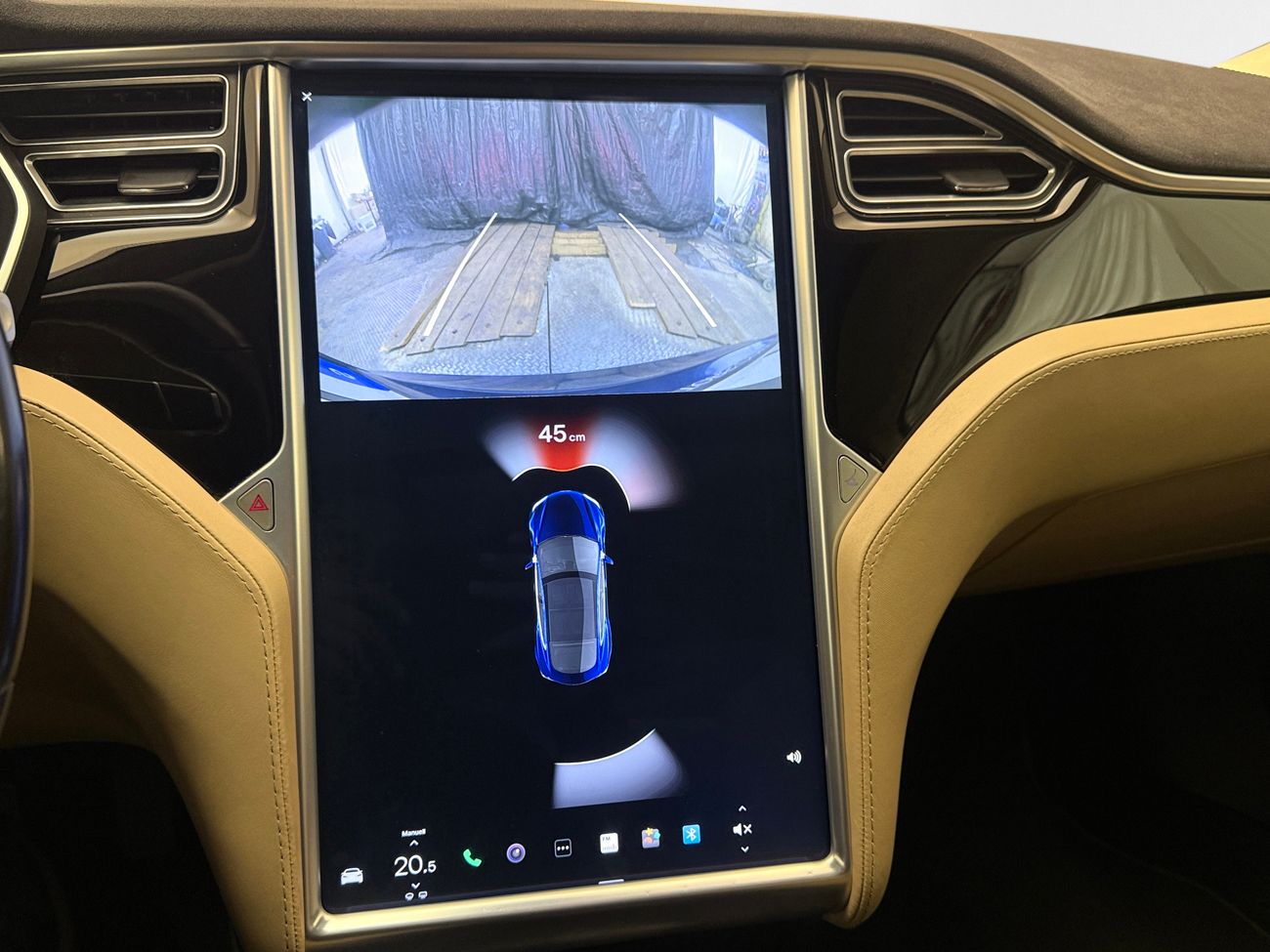 Tesla Model S 85D AWD CCS-uppgraderad Luftfjädring Läder Navigation Backkamera Köldpaket AutoPilot 423hk – bild 12 av 28