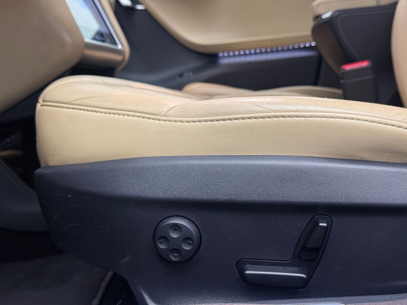 Tesla Model S 85D AWD CCS-uppgraderad Luftfjädring Läder Navigation Backkamera Köldpaket AutoPilot 423hk – bild 24 av 28