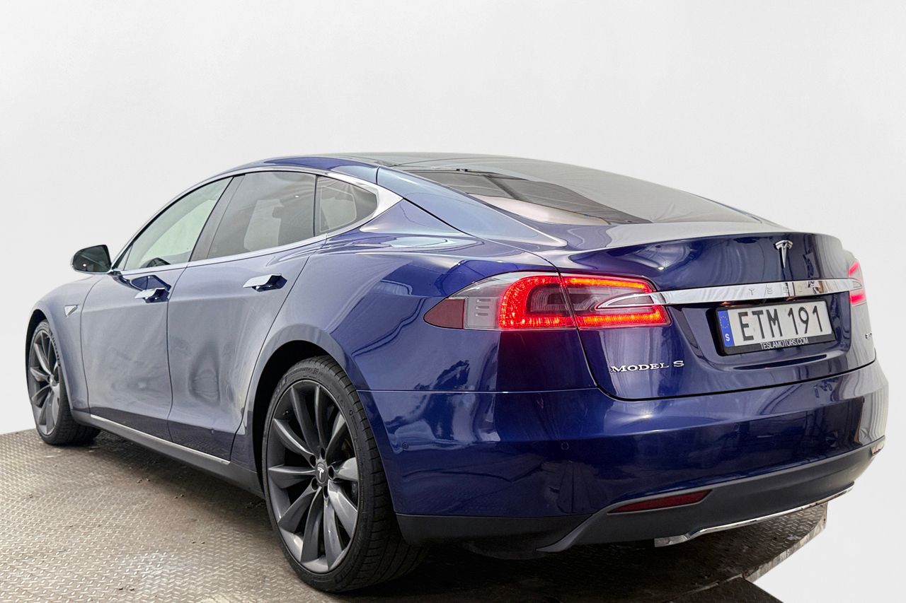 Tesla Model S 85D AWD CCS-uppgraderad Luftfjädring Läder Navigation Backkamera Köldpaket AutoPilot 423hk – bild 7 av 28
