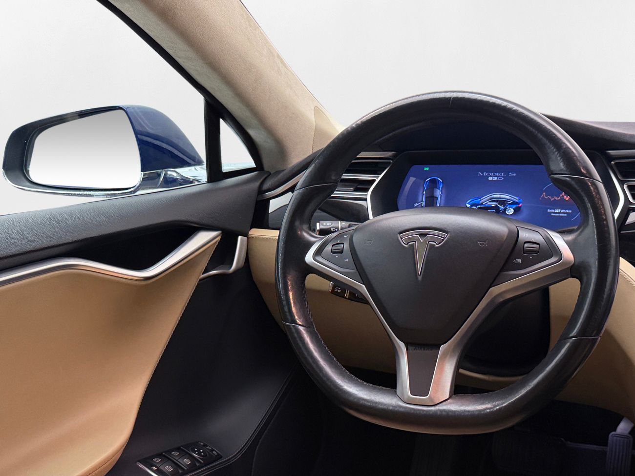 Tesla Model S 85D AWD CCS-uppgraderad Luftfjädring Läder Navigation Backkamera Köldpaket AutoPilot 423hk – bild 26 av 28